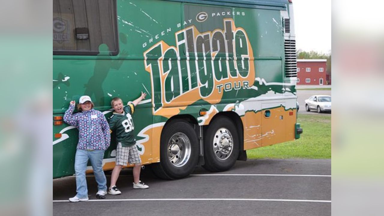 Tickets still available for Packers Tailgate Tour in Minocqua