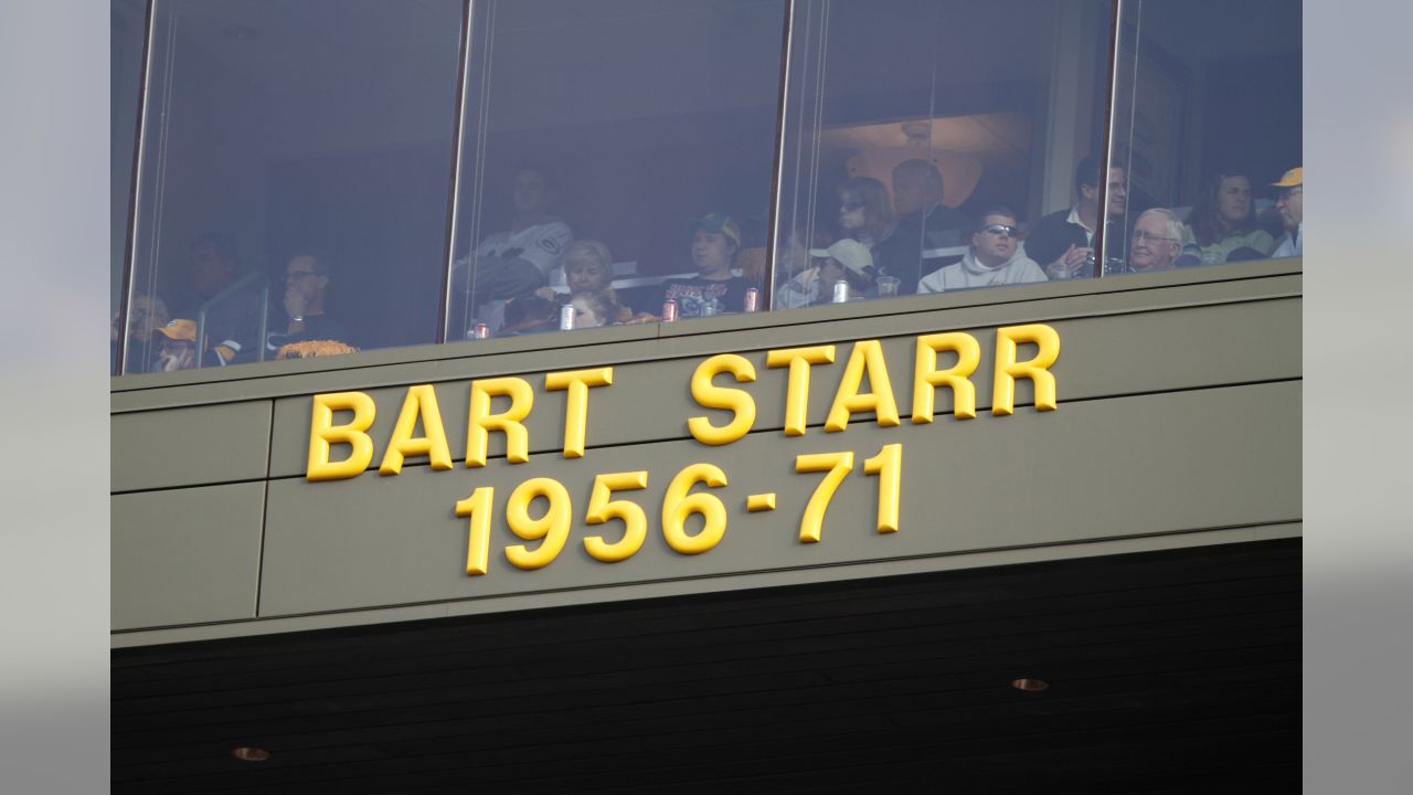 Bart Starr Pregame by Retro Images Archive