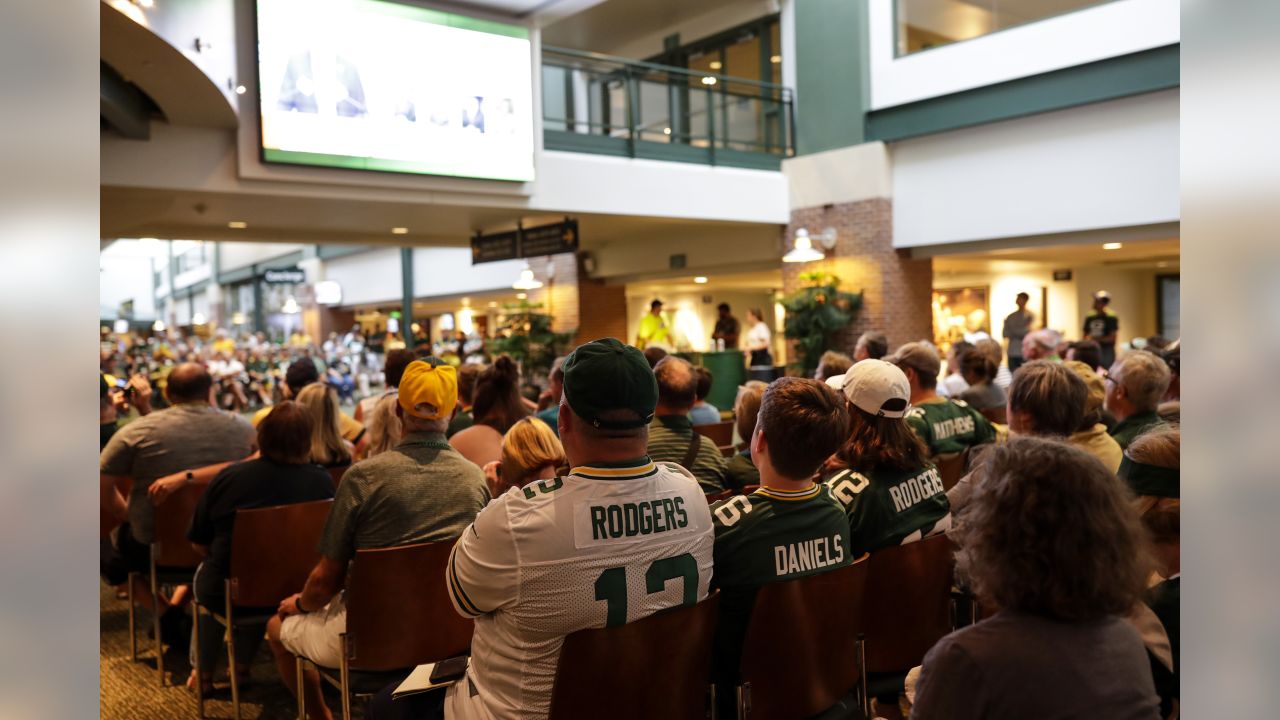 Weather moves Packers' shareholders meeting inside