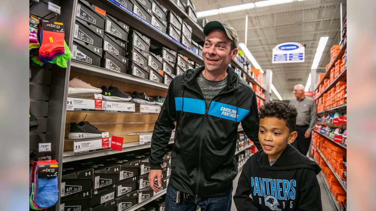 Carolina Panthers on X: Jarius Wright surprises Master Sgt. Mike Vetre and  his son with a shopping spree and tickets to Sunday's game #SaluteToService   / X