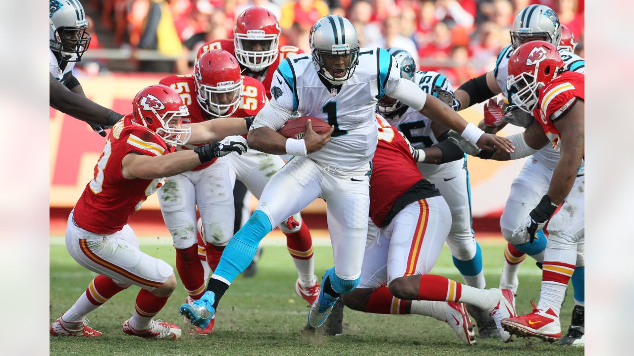 Kansas City Chiefs quarterback Brady Quinn prepares to throw during an NFL  football game against the Carolina Panthers Sunday, Dec. 2, 2012 in Kansas  City, MO. (AP Photo/Ed Zurga Stock Photo - Alamy