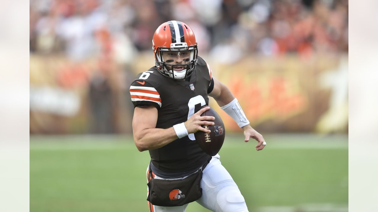 Cleveland Browns' Jake Delhomme (17) against the Buffalo Bills during the  second half of an NFL