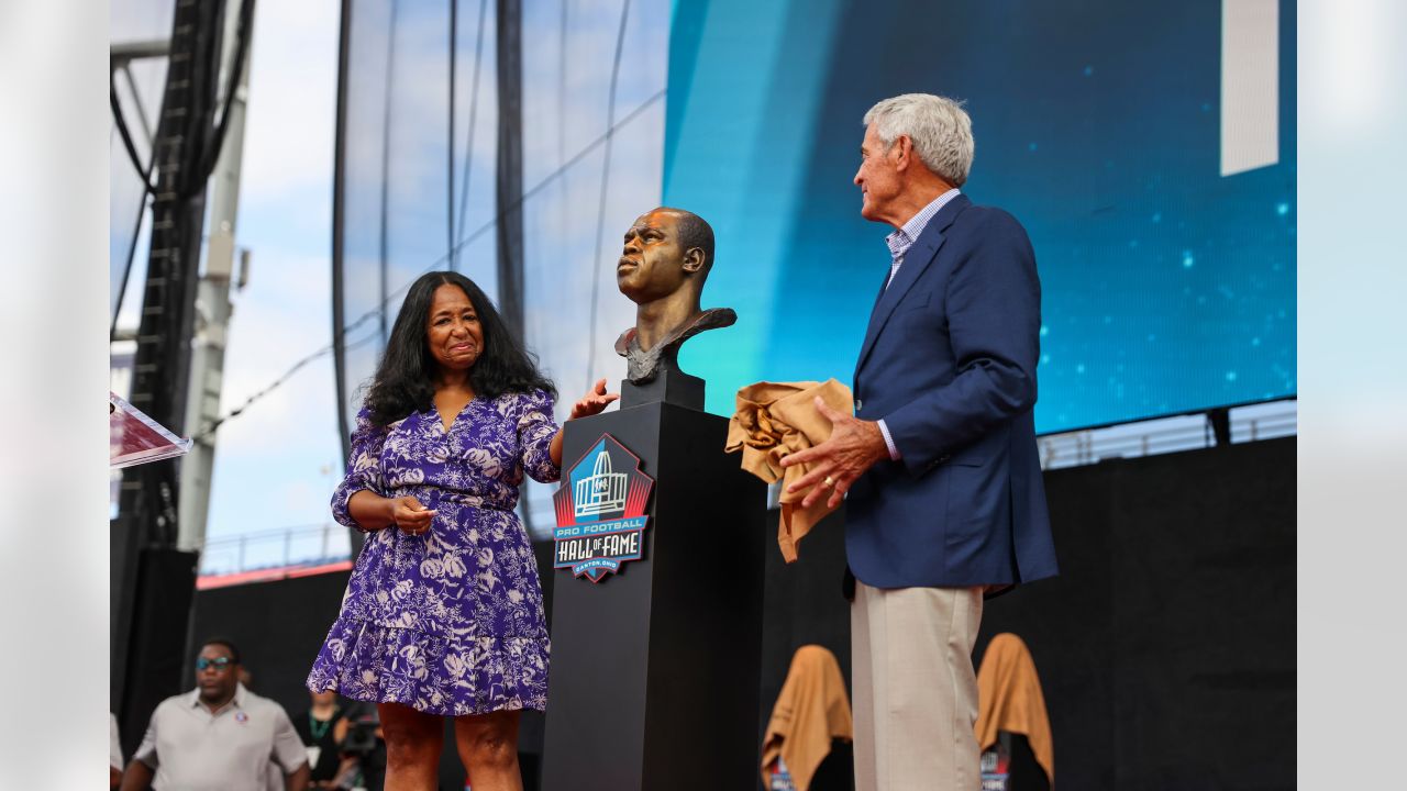 PHOTOS: Best of Sam Mills Hall of Fame enshrinement