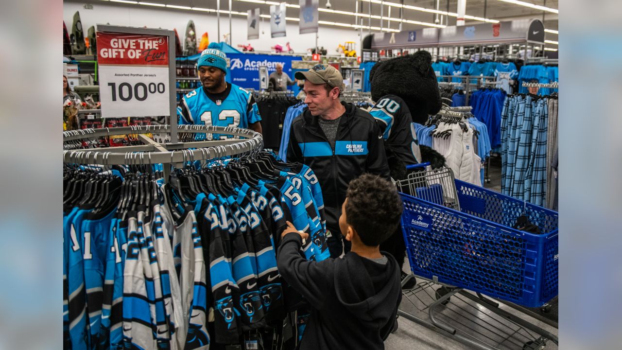 Carolina Panthers on X: Jarius Wright surprises Master Sgt. Mike Vetre and  his son with a shopping spree and tickets to Sunday's game #SaluteToService   / X