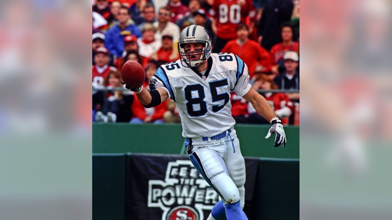 Wesley Walls reacts to call to Carolina Panthers Hall of Honor