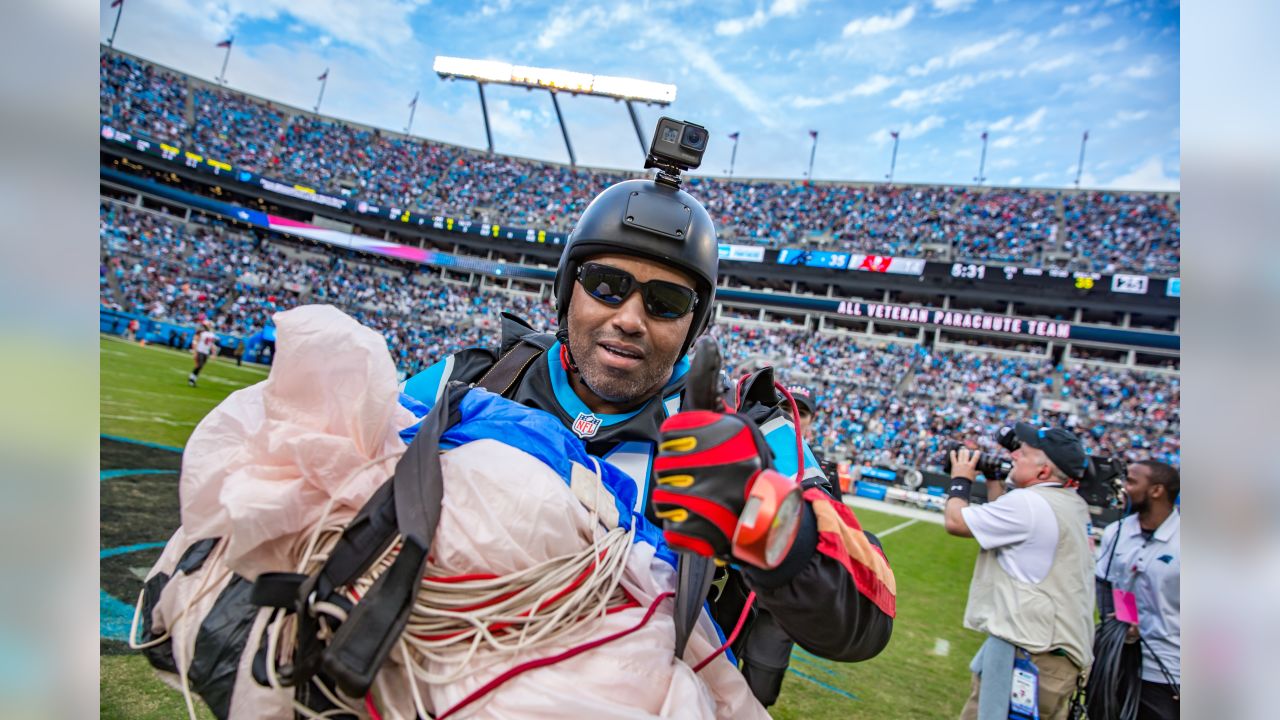 Skydiving into MNF at Bank of America Stadium