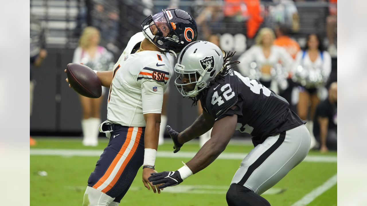 Raiders outside linebacker Cory Littleton (42) defends during the first  quarter of an NFL footb …