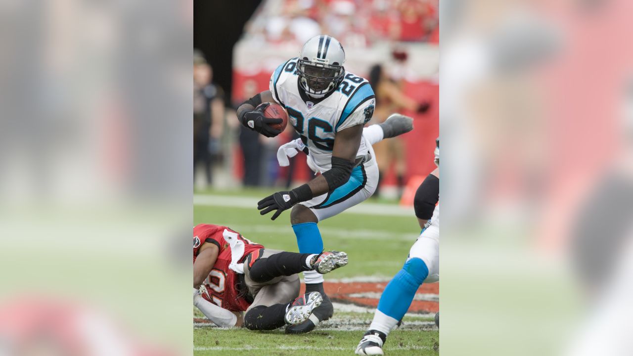 CAROLINA PANTHERS Deshaun Foster Unsigned 8x10 Photograph