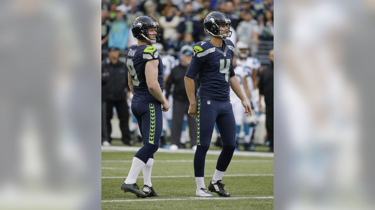 Kicker Steven Hauschka (4) and holder Jon Ryan (9) of the Seattle