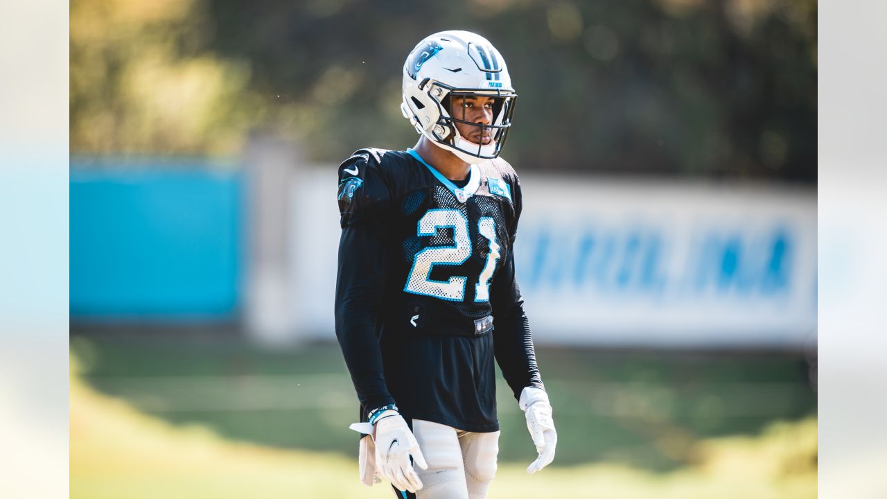 Panthers LB/S Jeremy Chinn named NFL Defensive Rookie of the Month (again)  - Cat Scratch Reader