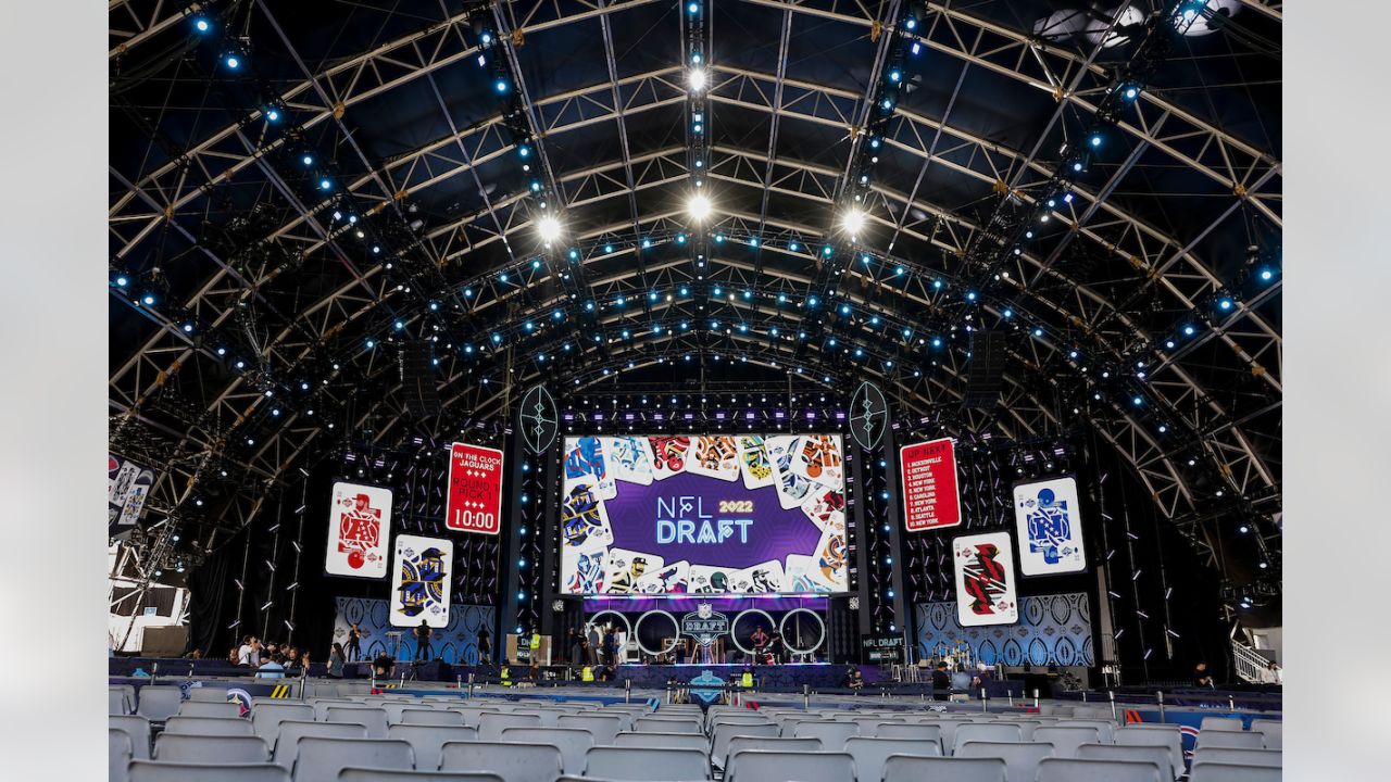 Drone video: NFL Draft 2022 red carpet layout on Las Vegas Strip