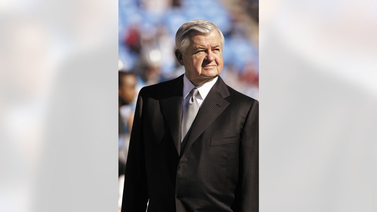 Jerry Richardson, Carolina Panthers founder and owner who sold team after  scandal, dies at 86