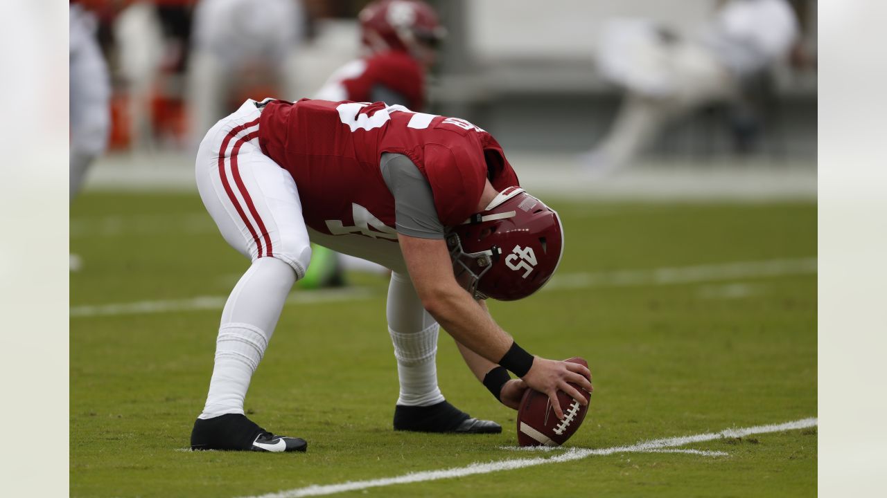 Alabama Football's Deonte Brown, Thomas Fletcher Selected on Day Three of  2021 NFL Draft - University of Alabama Athletics