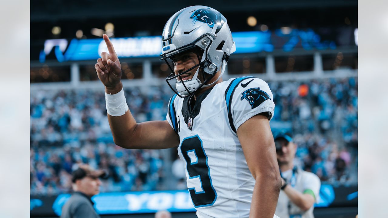 New Orleans Saints vs. Carolina Panther. NFL Game. American Football League  match. Silhouette of professional player celebrate touch down. Screen in b  Stock Photo - Alamy