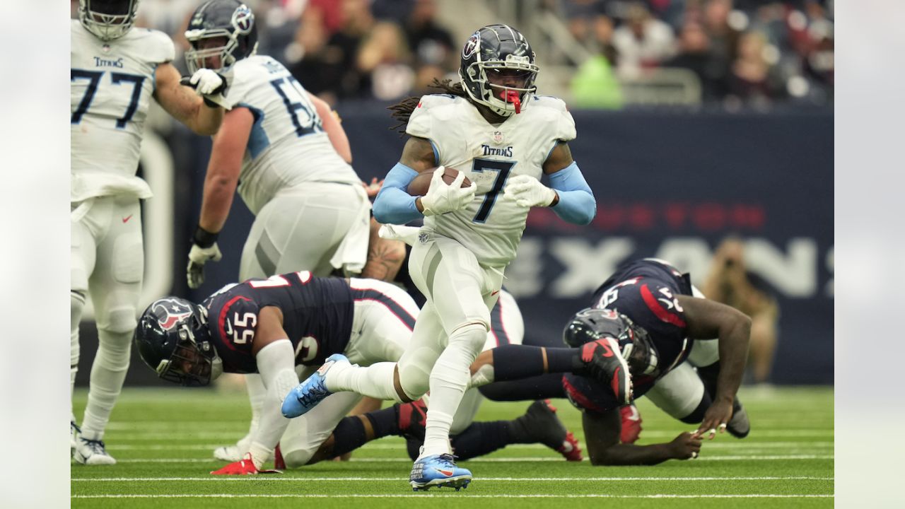 D'Onta Foreman signs Carolina Panthers - Music City Miracles