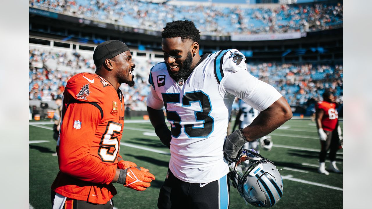 Charlotte, United States. 24th Dec, 2022. Charlotte, NC USA; Carolina  Panthers players celebrate the touchdown run by Carolina Panthers running  back D'Onta Foreman (33) during an NFL game at Bank of America