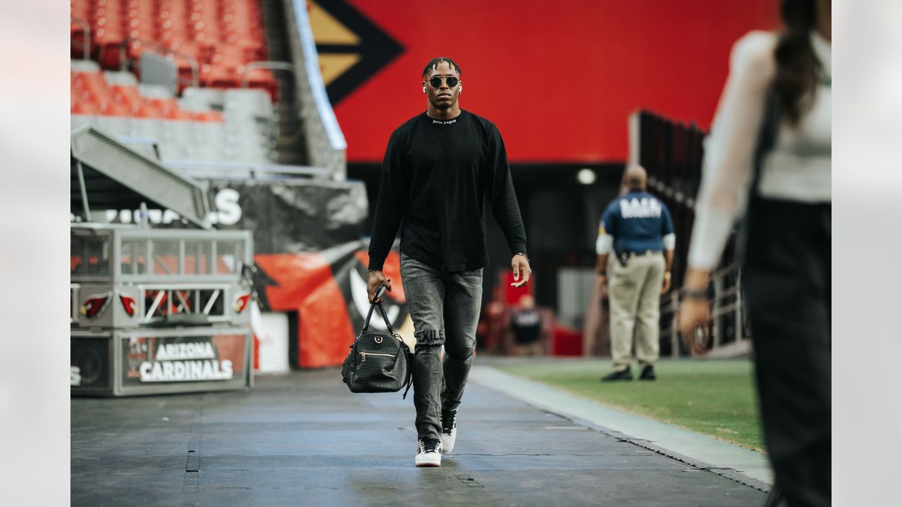 ARRIVAL PHOTOS: Cardinals Arrive For The Panthers Game