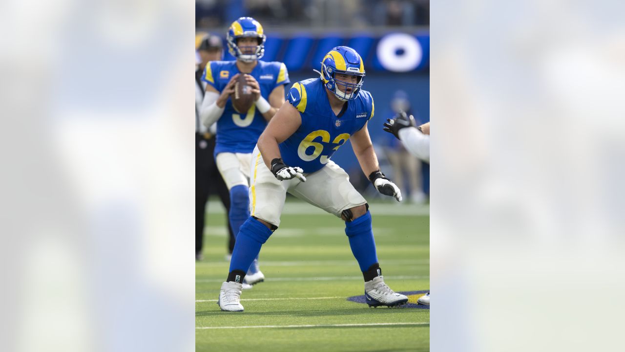 Austin Corbett leaving Rams for Panthers - Turf Show Times