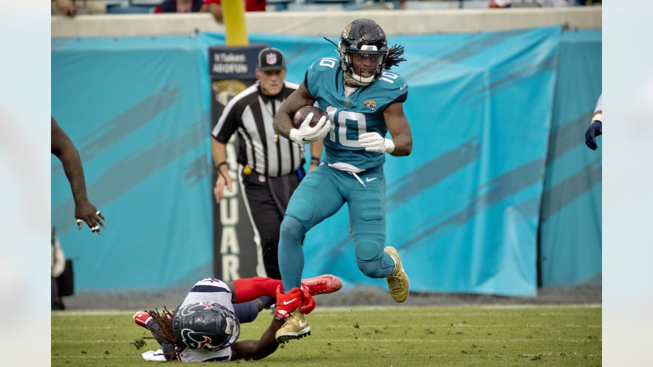 Jaguars trade WR Shenault to Panthers for 2023 draft pick - The Sumter Item