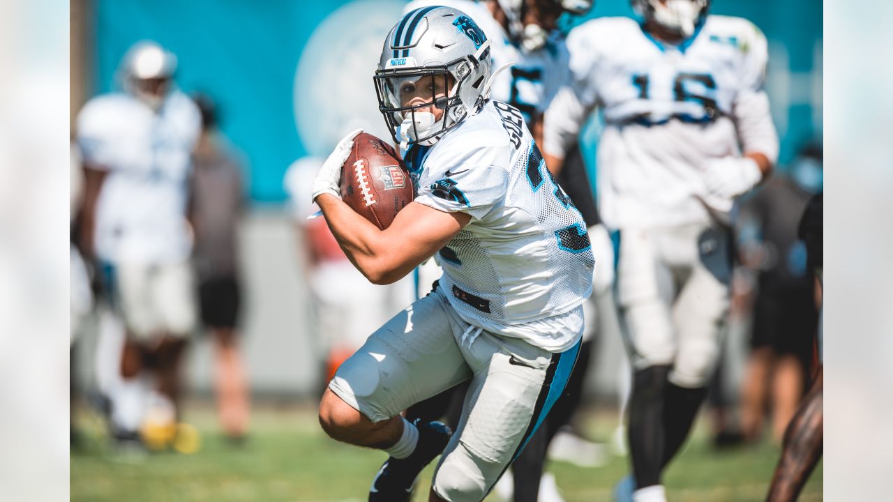 WATCH: Panthers DE Derrick Brown follows Saints WR Michael Thomas into the  locker room after their game as the two indulge in a 'heated' fight