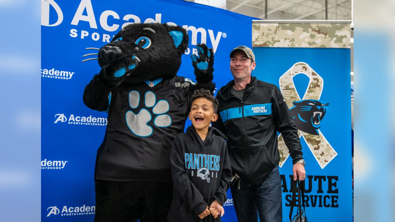 Carolina Panthers on X: Jarius Wright surprises Master Sgt. Mike Vetre and  his son with a shopping spree and tickets to Sunday's game #SaluteToService   / X