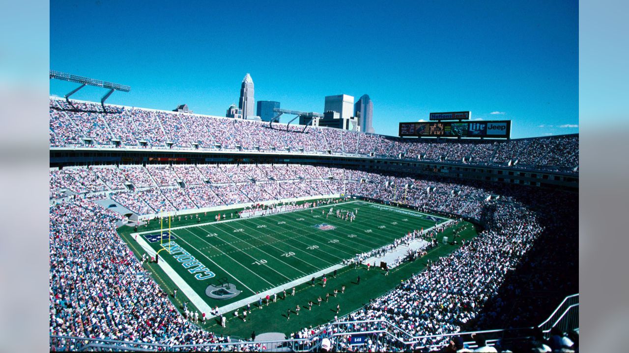 October 11, 2009: Bank of America Stadium. The Carolina Panthers defeated  the Washington Redskins 20-17 at Bank of America Stadium in Charlotte,  North Carolina. (Credit Image: © Southcreek Global/ZUMApress.com Stock  Photo - Alamy