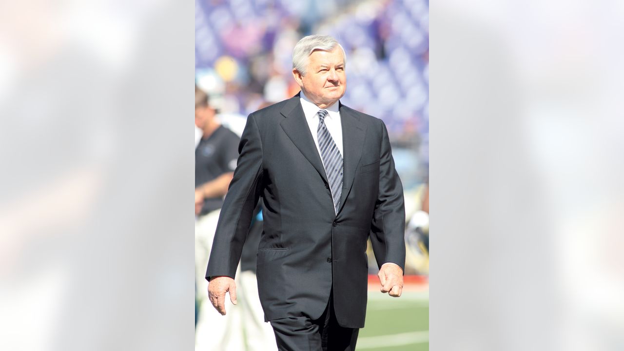 Who was Jerry Richardson? Ex-owner of Panthers who helped reshape NFL- What  caused his death? - Sports News