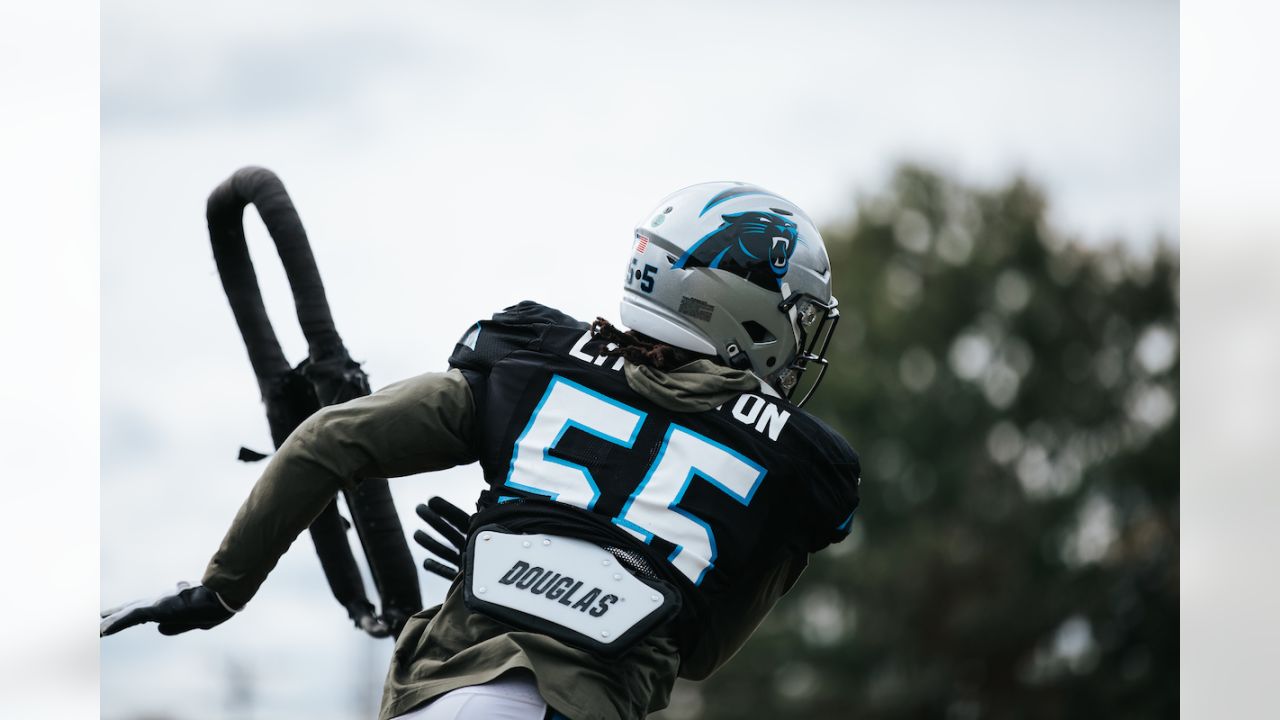 Panthers' Baker Mayfield goes viral for headbutting teammates without helmet  after victory over Falcons