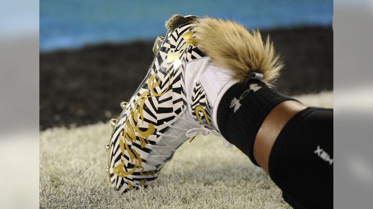 Cam Newton of Carolina Panthers wears furry cleats, NFL News