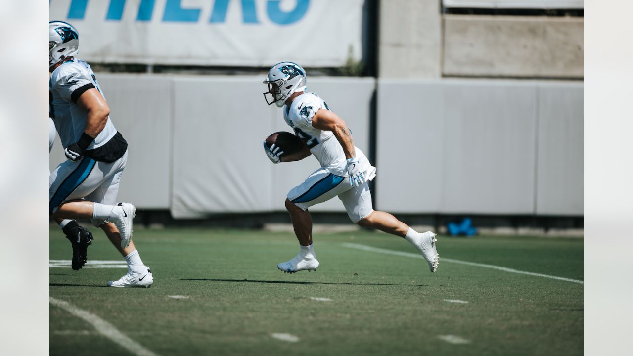 Christian McCaffrey injury: Panthers RB suffers ankle injury in Week 12 -  DraftKings Network