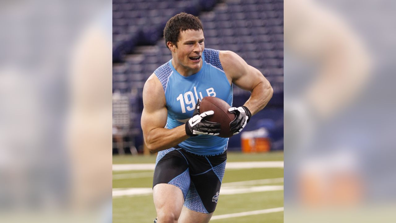 Luke Kuechly is the NFL's Premier Field General - The Spax