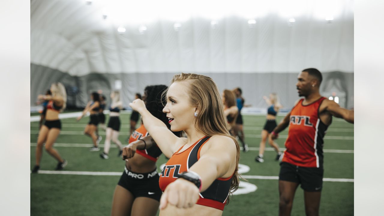 Atlanta Falcons - Atlanta Falcons cheerleaders perform in Breast