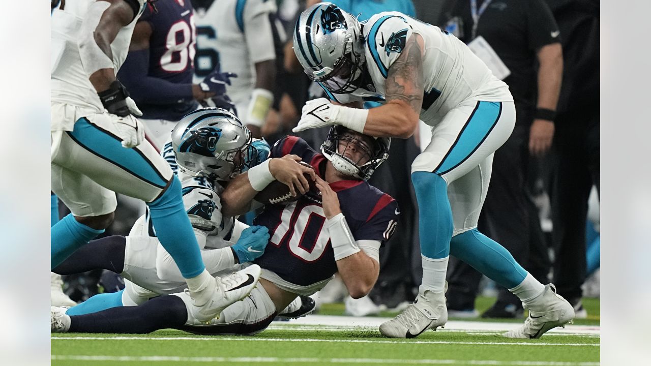 September 23, 2021: Carolina Panthers running back Christian McCaffrey (22)  carries the ball during the 2nd quarter of an NFL football game between the Carolina  Panthers and the Houston Texans at NRG