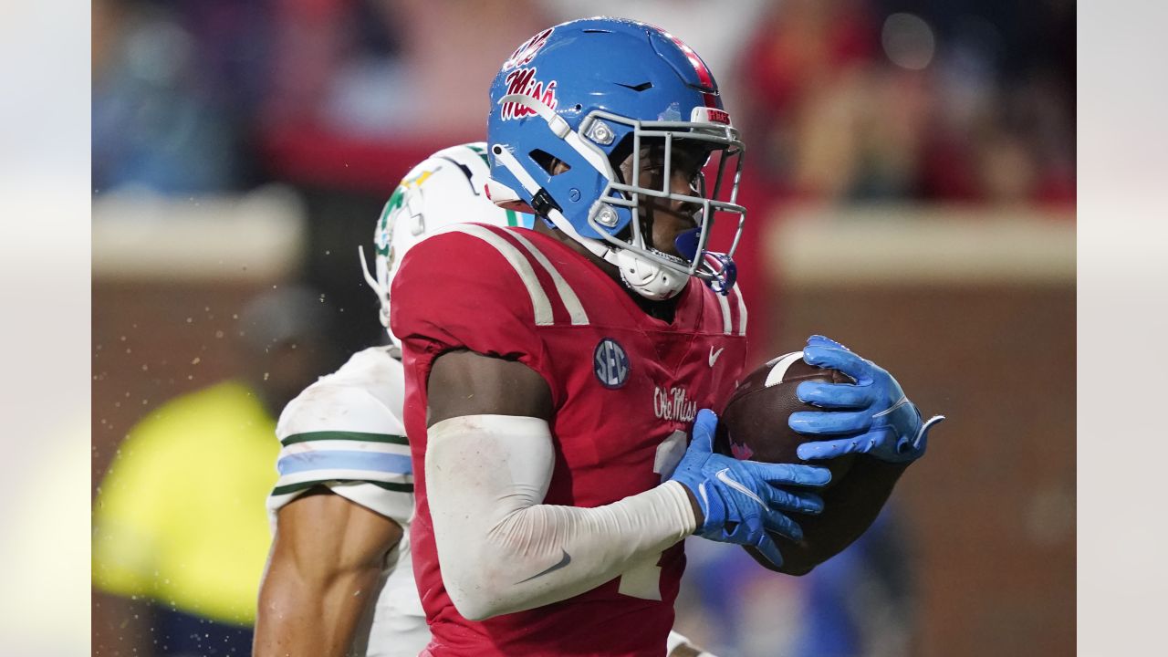 NFL Draft: Panthers follow up Bryce Young pick by giving him weapon with  Ole Miss WR Jonathan Mingo