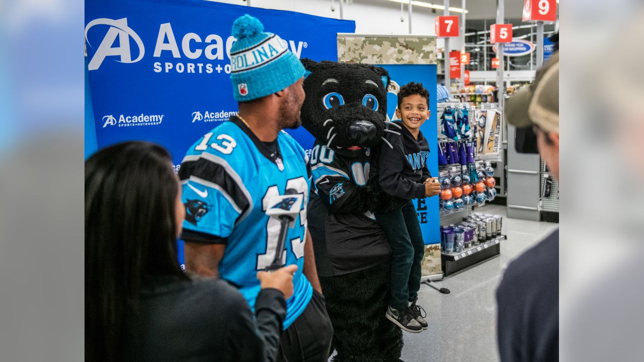 Carolina Panthers on X: Jarius Wright surprises Master Sgt. Mike Vetre and  his son with a shopping spree and tickets to Sunday's game #SaluteToService   / X