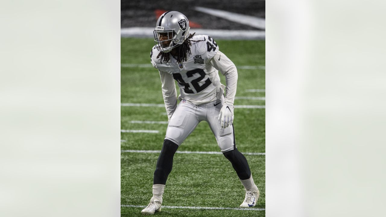 Las Vegas Raiders inside linebacker Cory Littleton (42) and Divine Deablo  (5) during the second half of an NFL football game against the Philadelphia  Eagles, Sunday, Oct. 24, 2021, in Las Vegas. (