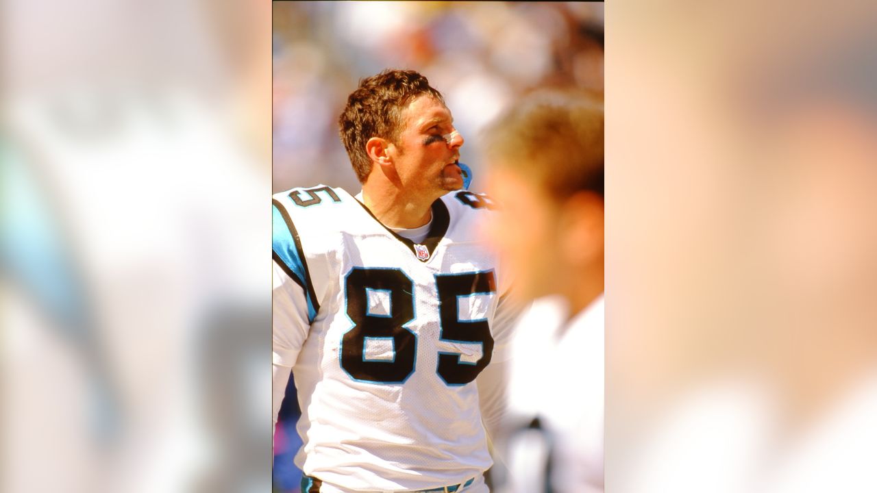 Wesley Walls reacts to call to Carolina Panthers Hall of Honor