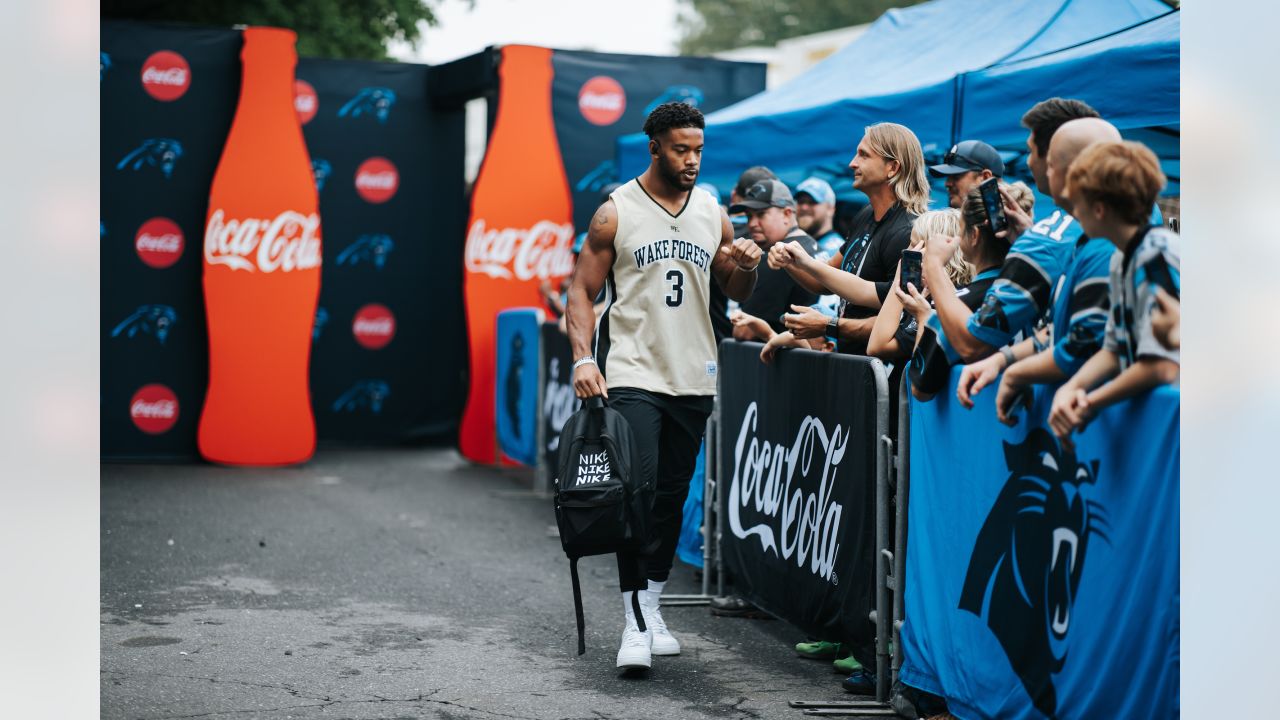 Player Arrival Photos