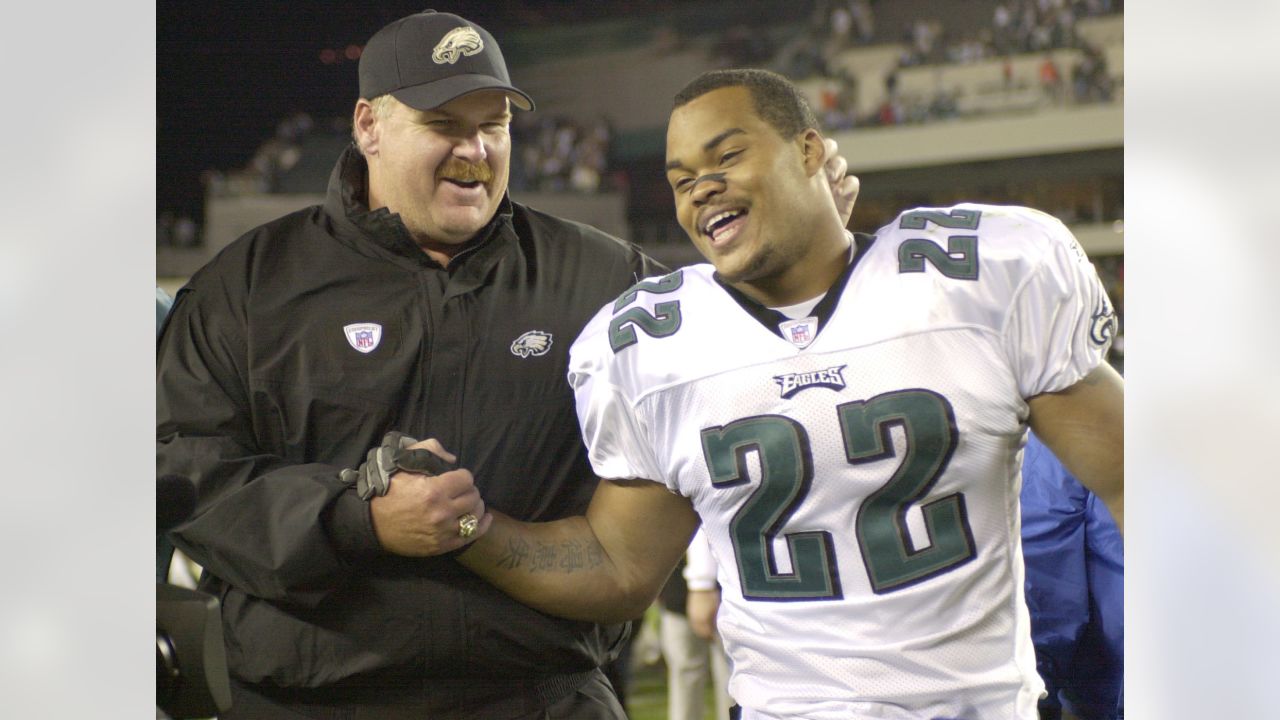 Duce Staley Takes Career in Football to the Sidelines