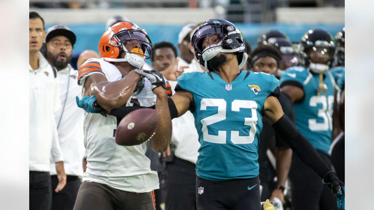 Cleveland Browns' Donovan Peoples-Jones honored by coach Urban Meyer