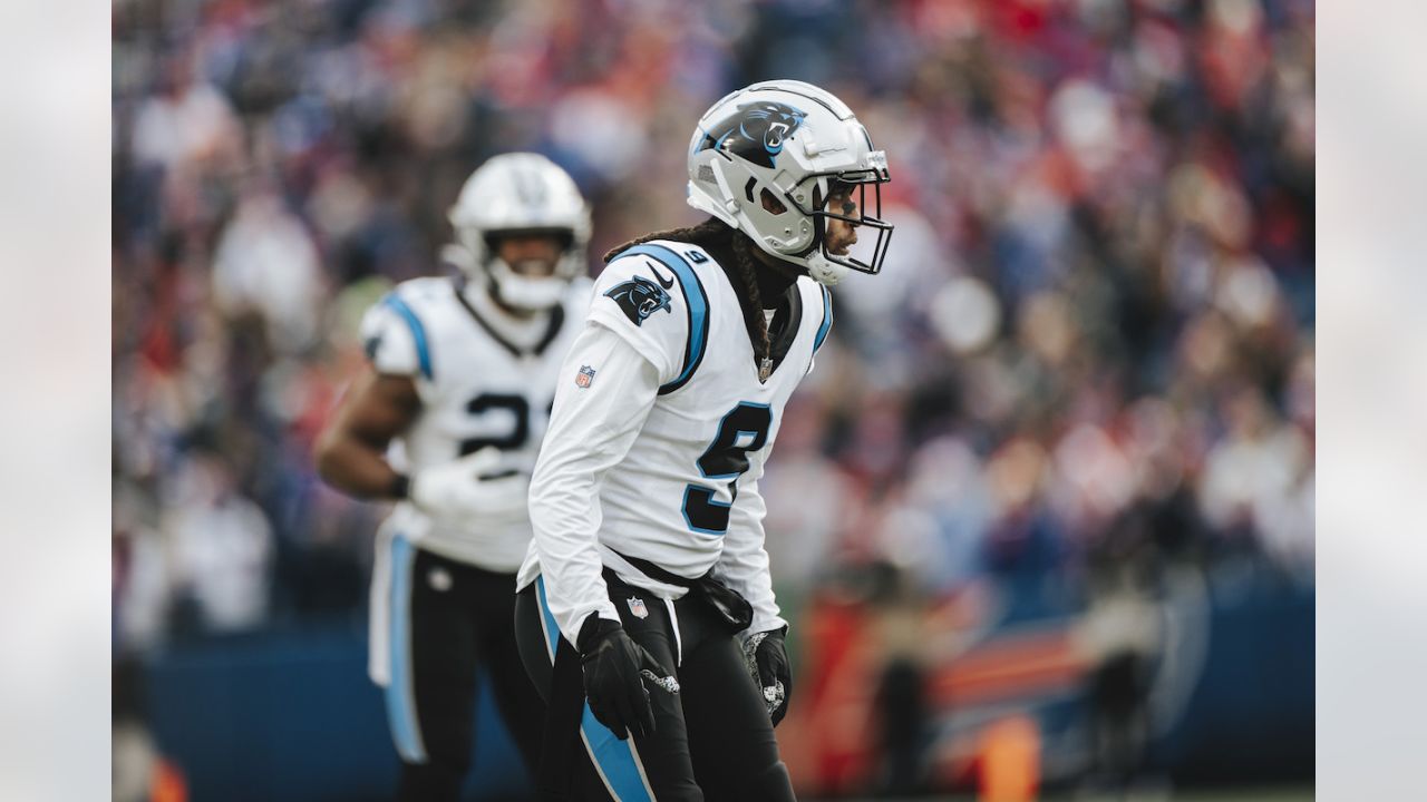 PHOTOS: Panthers and Bills players meet up after game