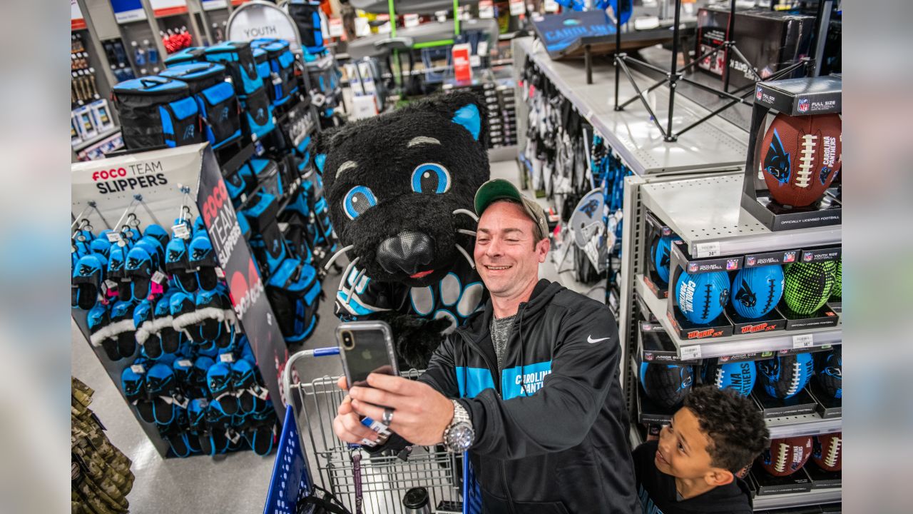 Carolina Panthers on X: Jarius Wright surprises Master Sgt. Mike Vetre and  his son with a shopping spree and tickets to Sunday's game #SaluteToService   / X