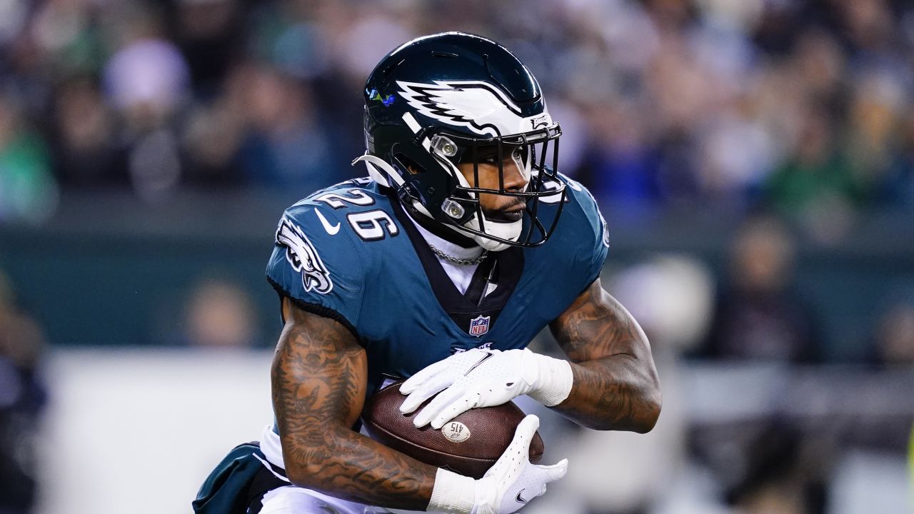 Carolina Panthers agree to terms with former Eagles RB Miles Sanders