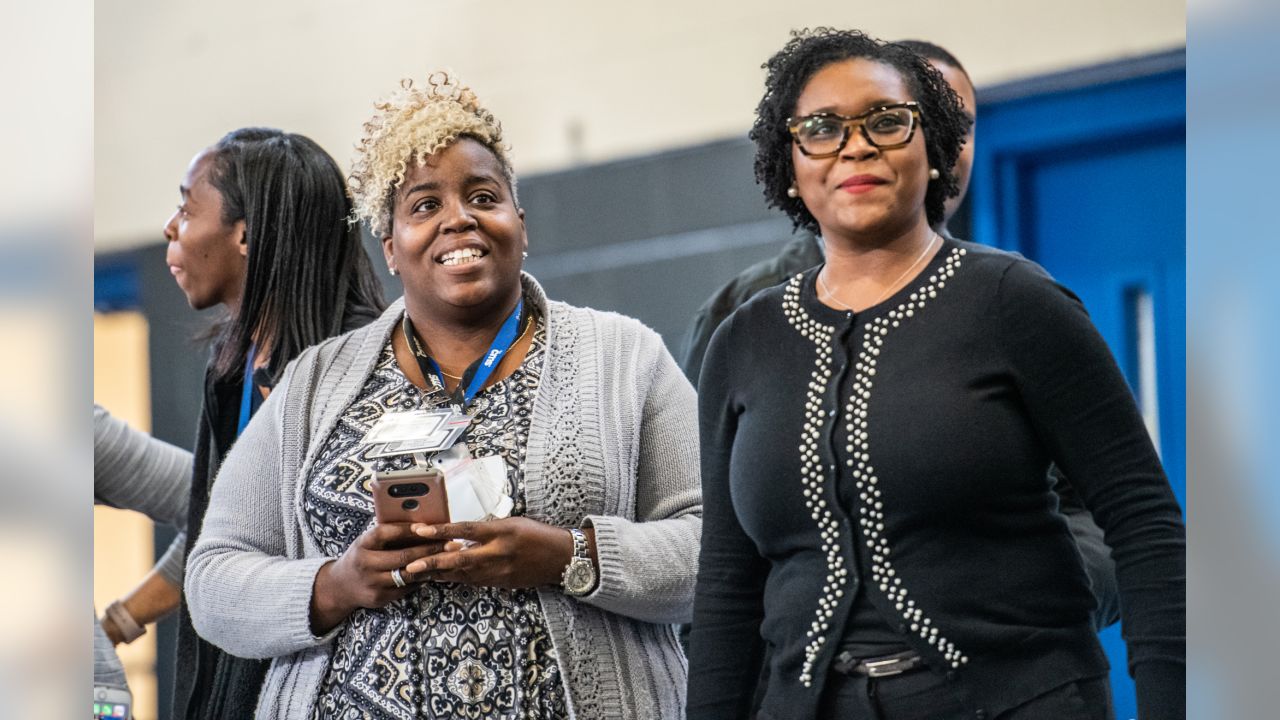 Carolina Panthers on X: .@TorreySmithWR surprises teachers and faculty  from Bruns Avenue Elementary with game tickets and @Academy gift cards 