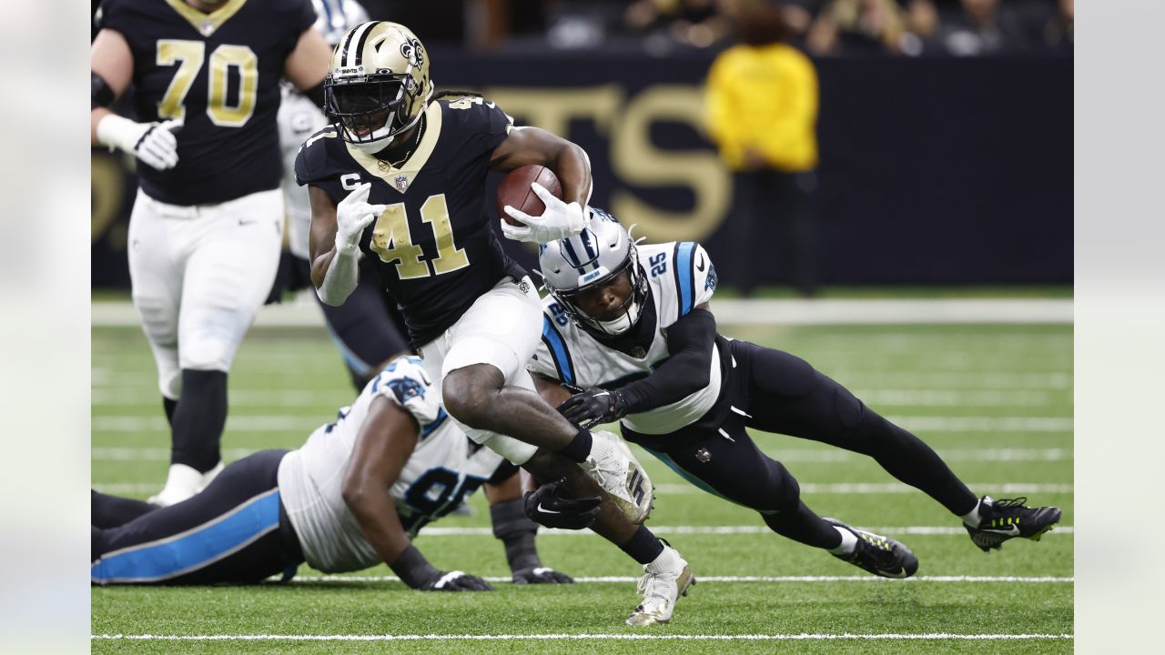 Carolina Panthers vs New Orleans Saints - January 08, 2023