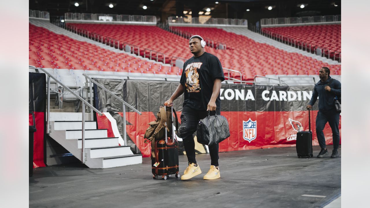 ARRIVAL PHOTOS: Cardinals Arrive For The Panthers Game