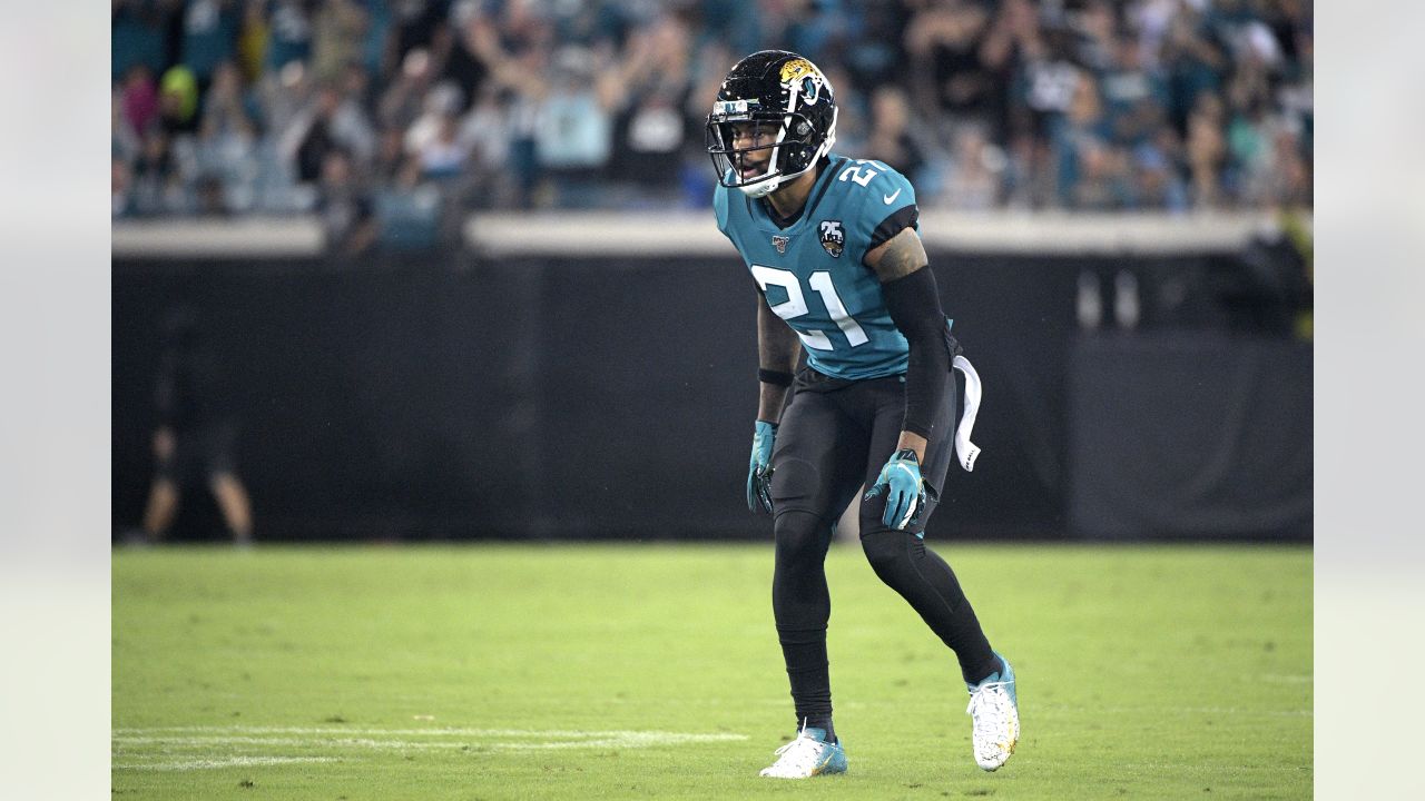 A.J. Bouye reaches an elite grade on PFF, joins 3 others on defense