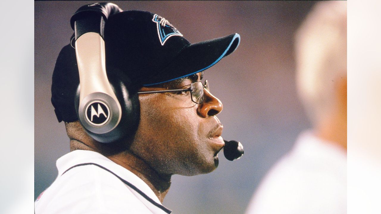 Panthers assistant defensive line coach Sam Mills III talks 'Keep Pounding'  legacy of late father – New York Daily News