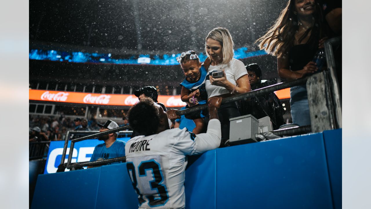 Panthers fans flock to Fan Fest Friday