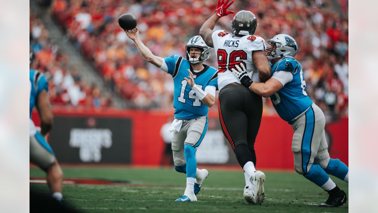 PHOTOS: Game action shots from Panthers-Buccaneers